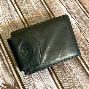 NWOT 1990’s Lady Buxton Leather Wallet